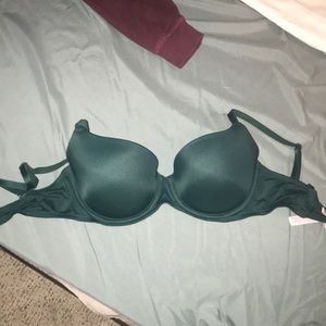 PINK VS lightly lined bra